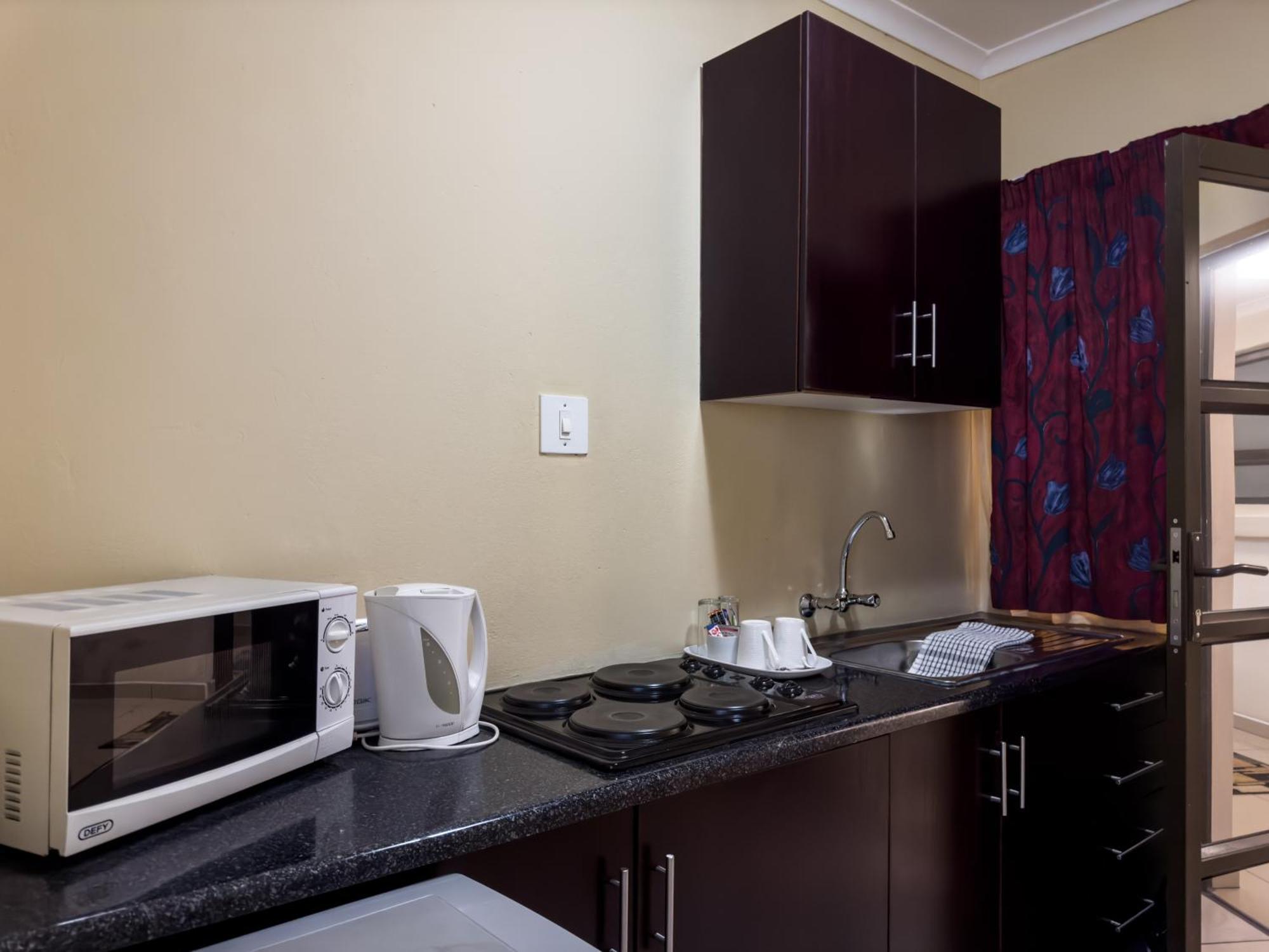 Tribute Guest House Matala Maseru Extérieur photo